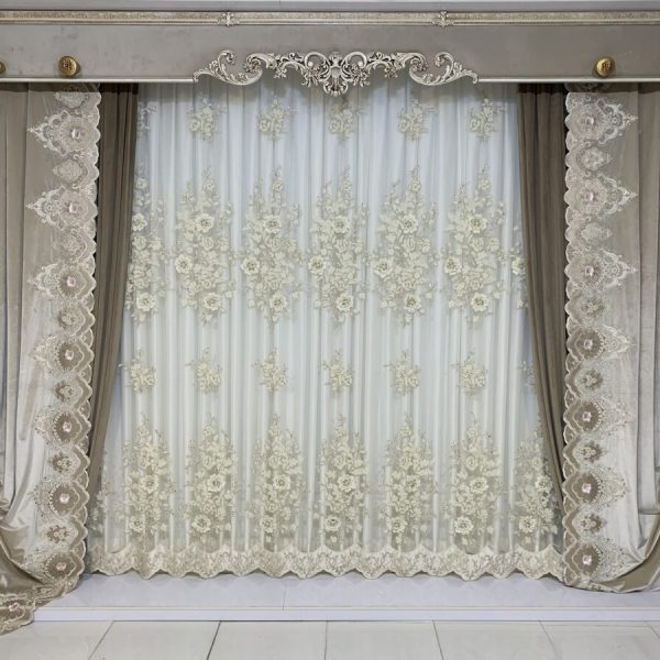 دکور پرده مخمل لب حاشیه