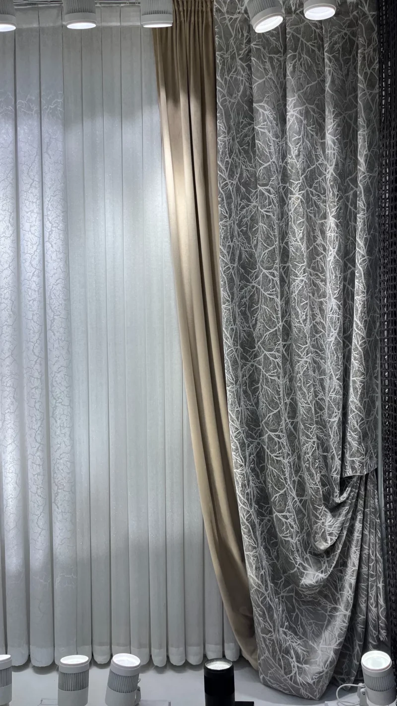 دکور پرده مخمل طرح درختی