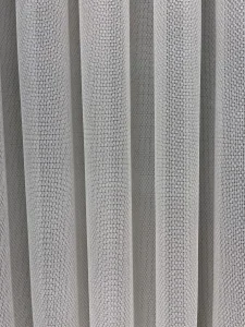 خرید پرده پذیرایی تور سیم ‌بافت طلایی با کنار پرده لنین سنتی