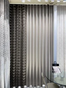 خرید پرده تور ترک مینیمال پرچین با کنارپرده دانتل قهوه‌ای