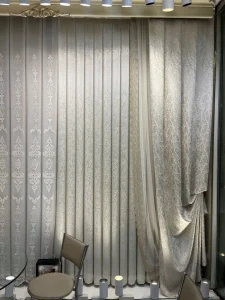 خرید پرده حریر سیمبافت طرح سنگ طلایی با کنارپرده طرح درخت