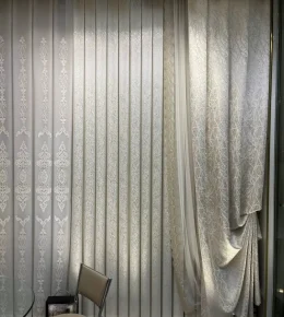 خرید پرده حریر سیم‌بافت طرح سنگ طلایی با کنارپرده طرح درخت