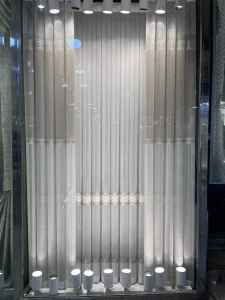 خرید پرده قابی آسترکشی کلاسیک شیری با کنار پرده لوکس