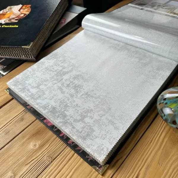 خرید حریر طرح جناقی تم پتینه با نخ سیم طلایی