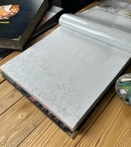 خرید پرده حریر طرح پتینه اتوبان شیری با نخ سیم طلایی