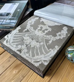 خرید پرده شانل طرح گلدان رنگ خاکی