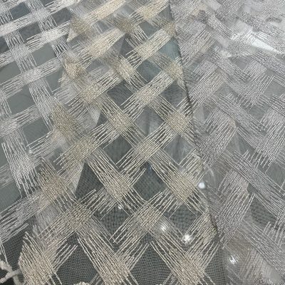 رنگبندی پرده لب حاشیه