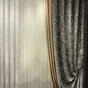 دکور پرده وسط حاشیه گلدار (4)